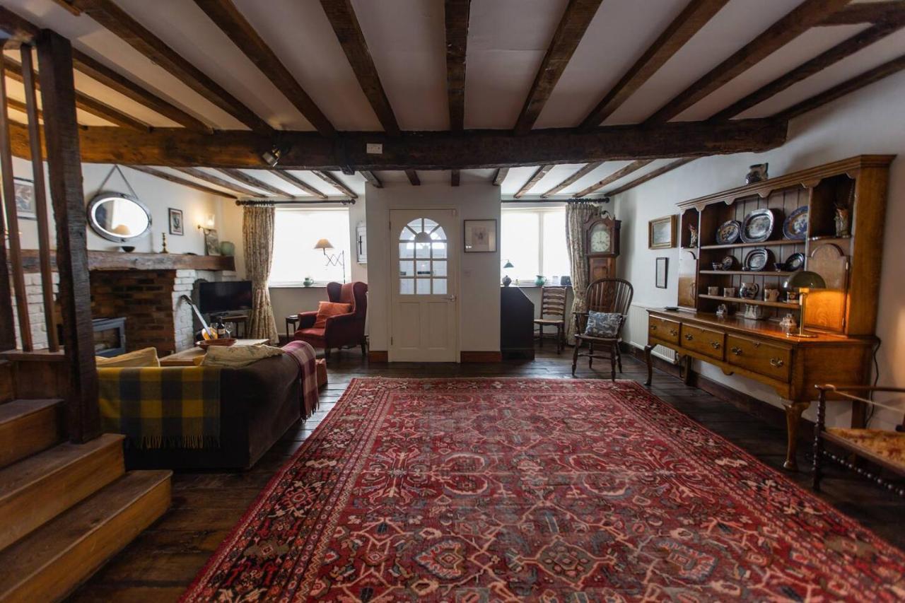 Pass The Keys Magical Period House In The Heart Of Ludlow Exterior foto